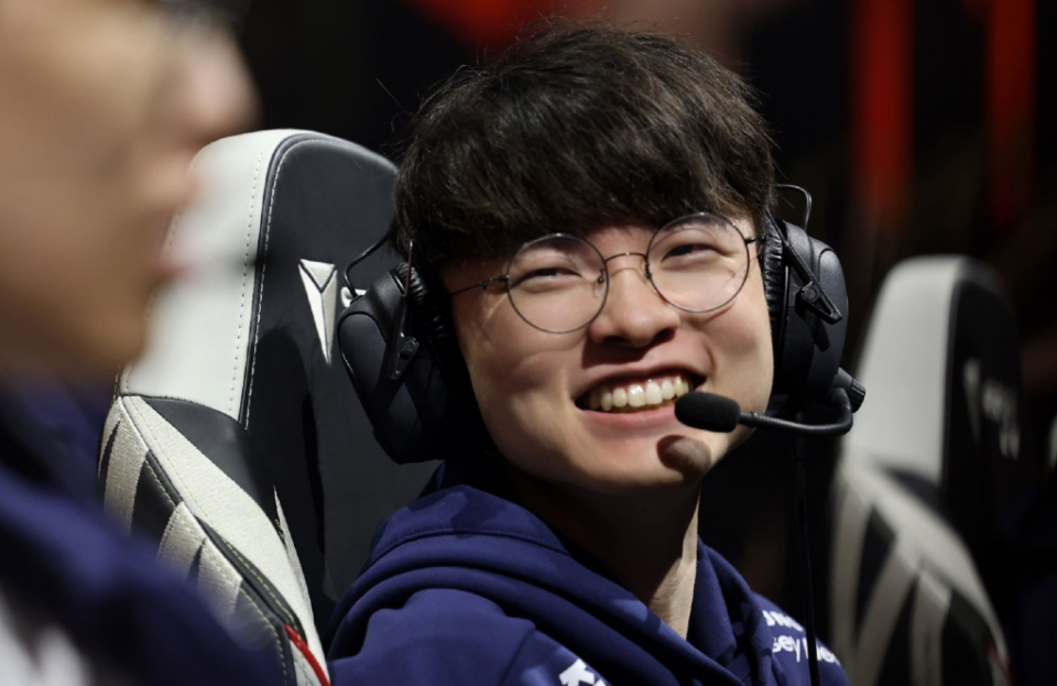 NS力克JDG，Keria关键团战开团秒人焦点之战小组赛，点燃全场激情