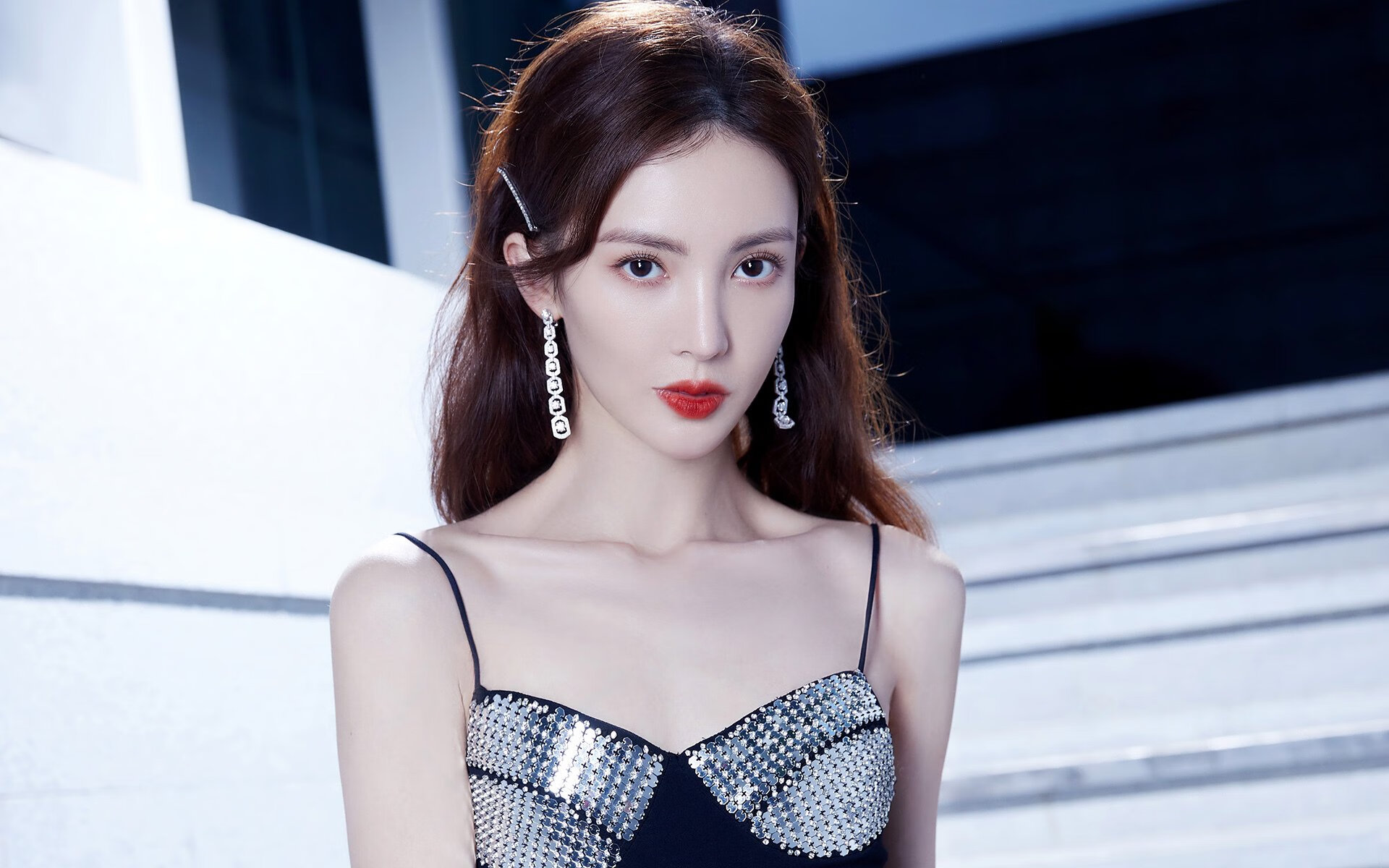 开云体育APP下载-跨界巅峰对决，广东队压哨绝杀黄蜂，詹姆斯化身关键先生引领逆转