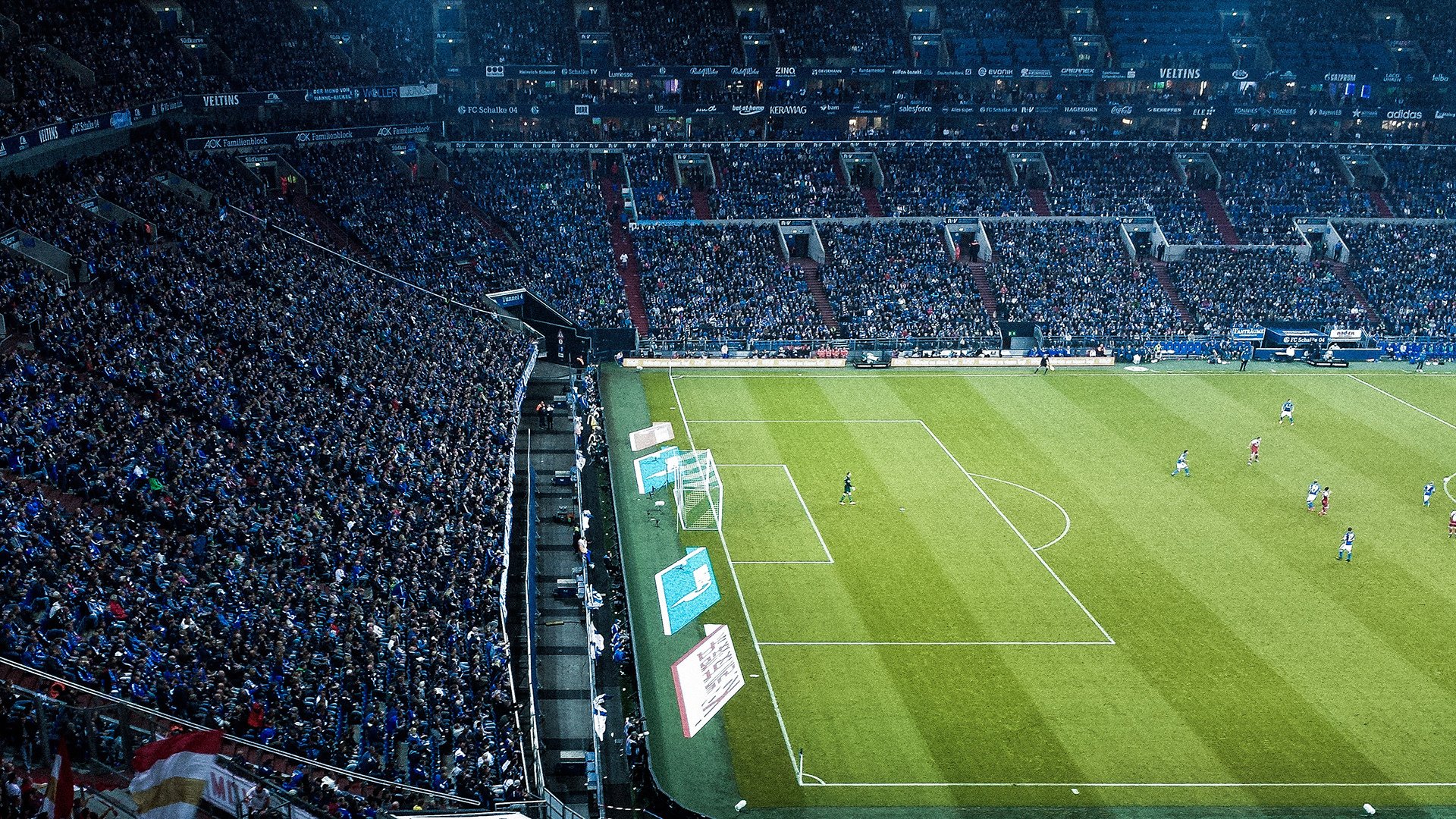 开云体育入口-篮坛巨塔阴影笼罩绿茵场？欧冠半决赛之夜，戈贝尔如何用防守哲学让比赛提前失去悬念